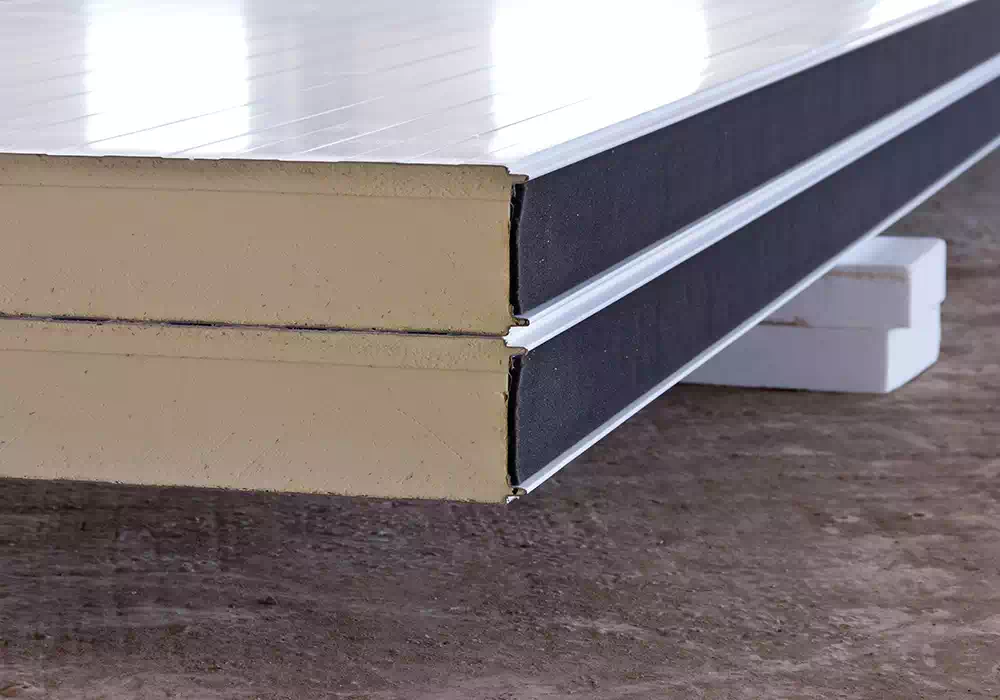 pannelli-metallici-isolanti-ferrara